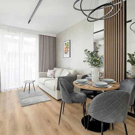 Апартаменти Unique With Air Conditioning In By Renters