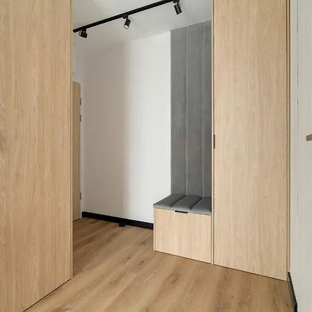 Unique With Air Conditioning In By Renters Appartement Poznań